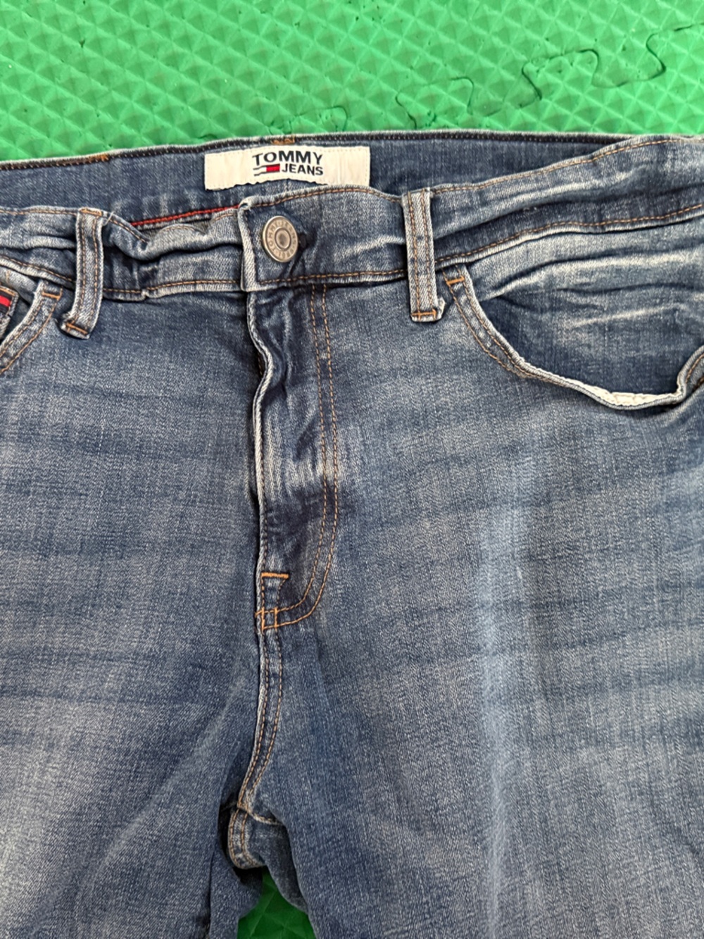 Tommy Hilfiger Men’s Light Blue Straight Leg Jeans